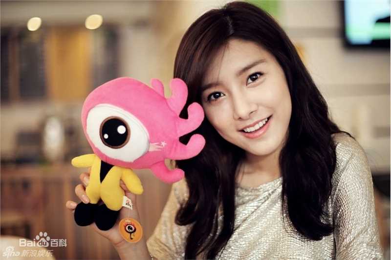 最新金素恩(Kim So Eun)精彩图册