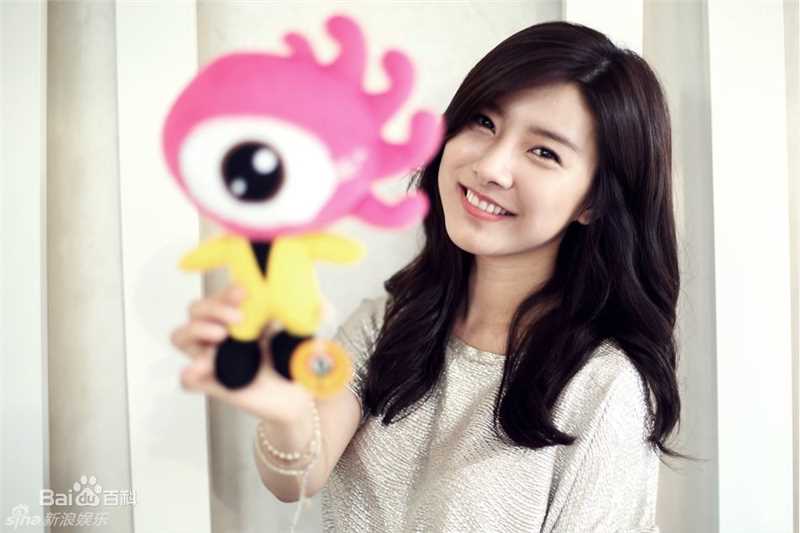 最新金素恩(Kim So Eun)精彩图册