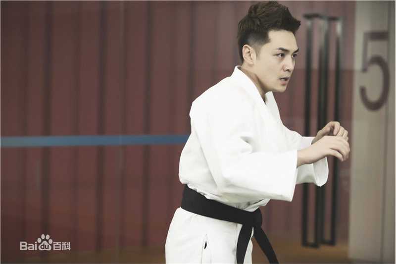 霍政谚《爱的阶梯》精选剧照