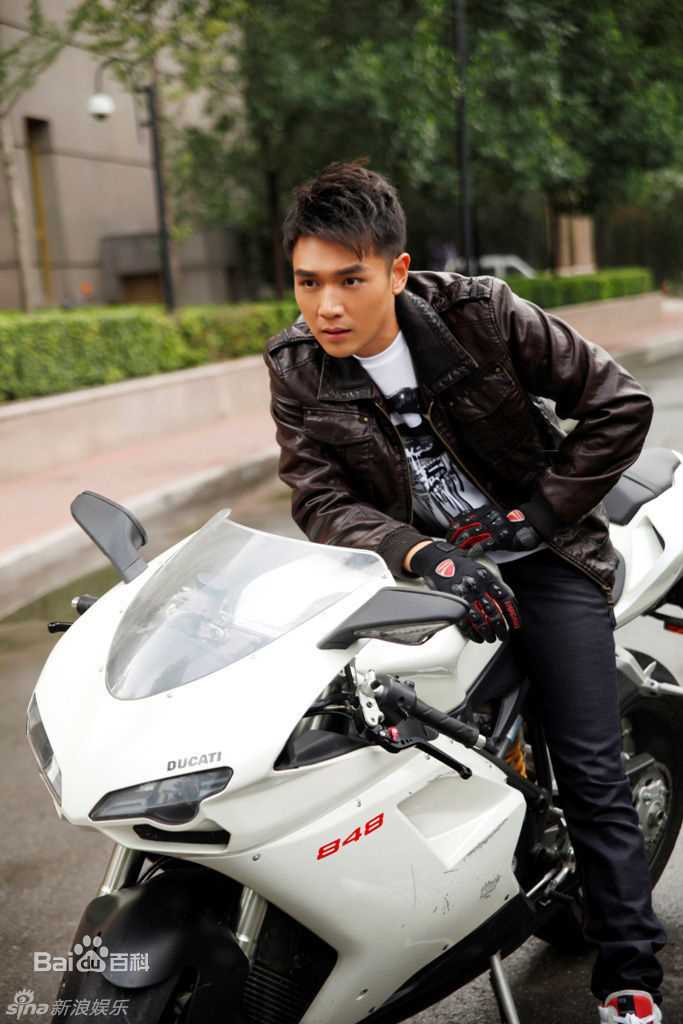 霍政谚精彩图册