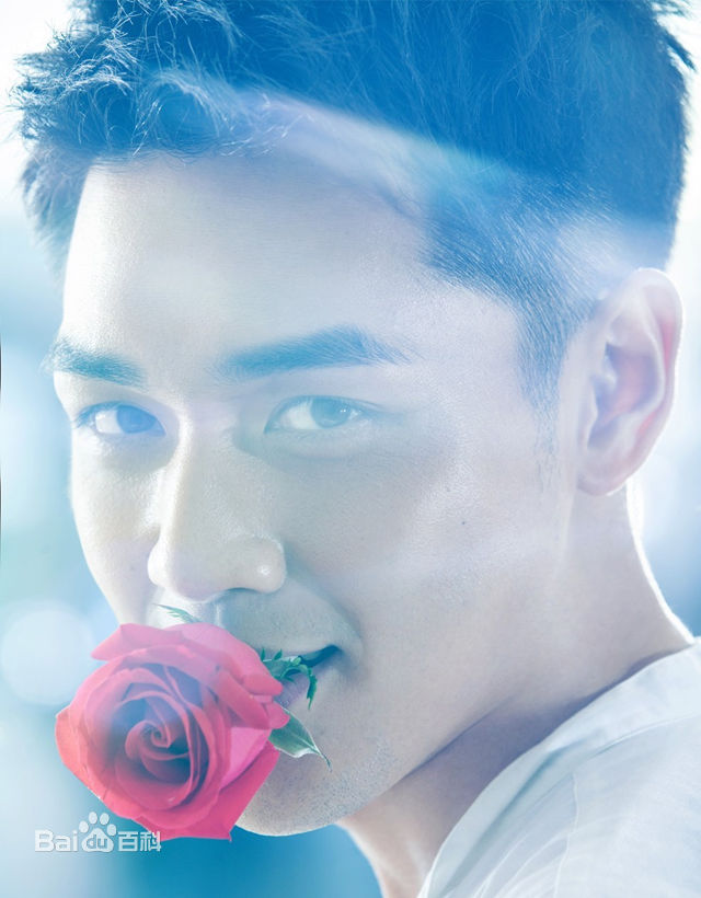 最优质霍政谚生活照