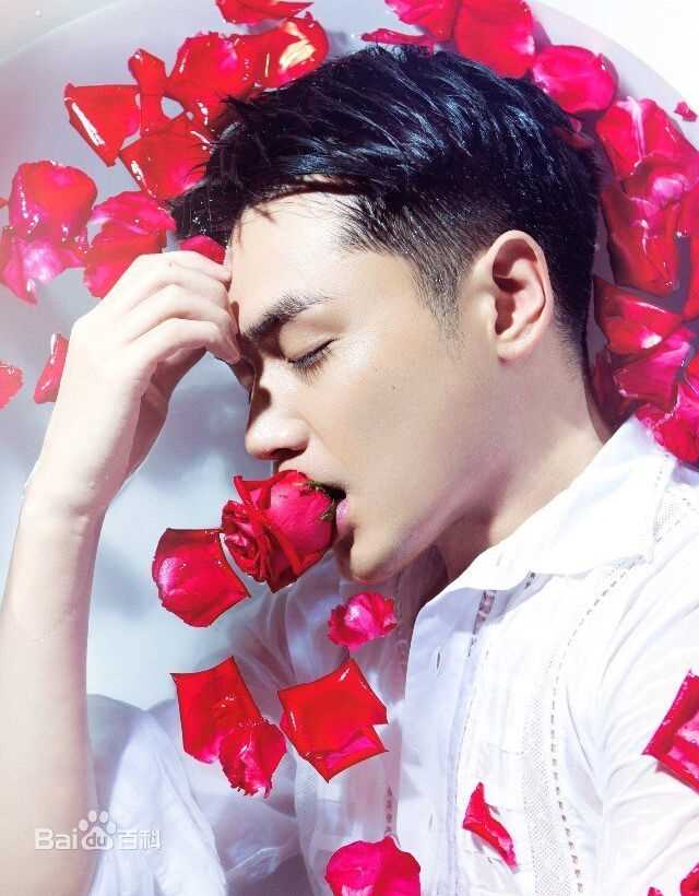 最优质霍政谚生活照