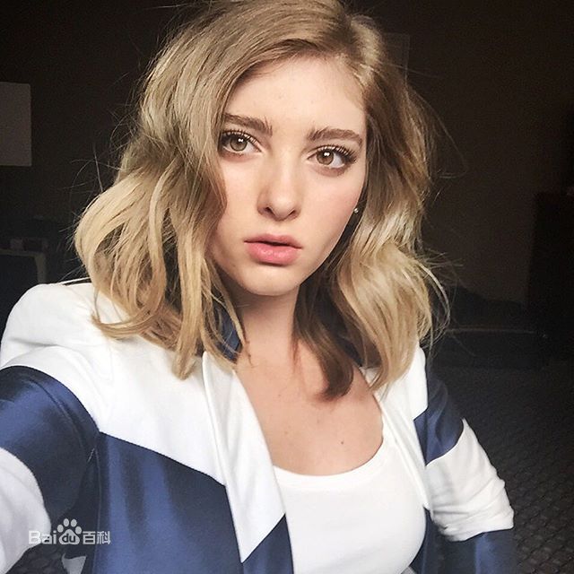 薇洛·西尔德斯(Willow Shields)