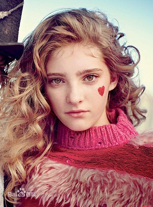 薇洛·西尔德斯(Willow Shields)