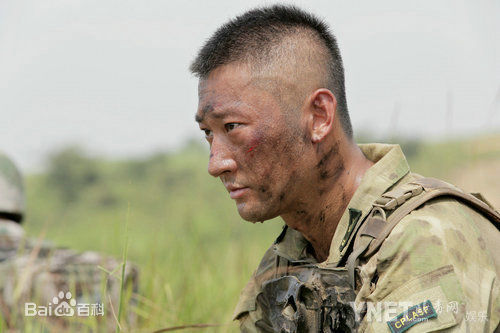 精选刘腾远在《战狼》剧组照中的图册