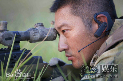 精选刘腾远在《战狼》剧组照中的图册