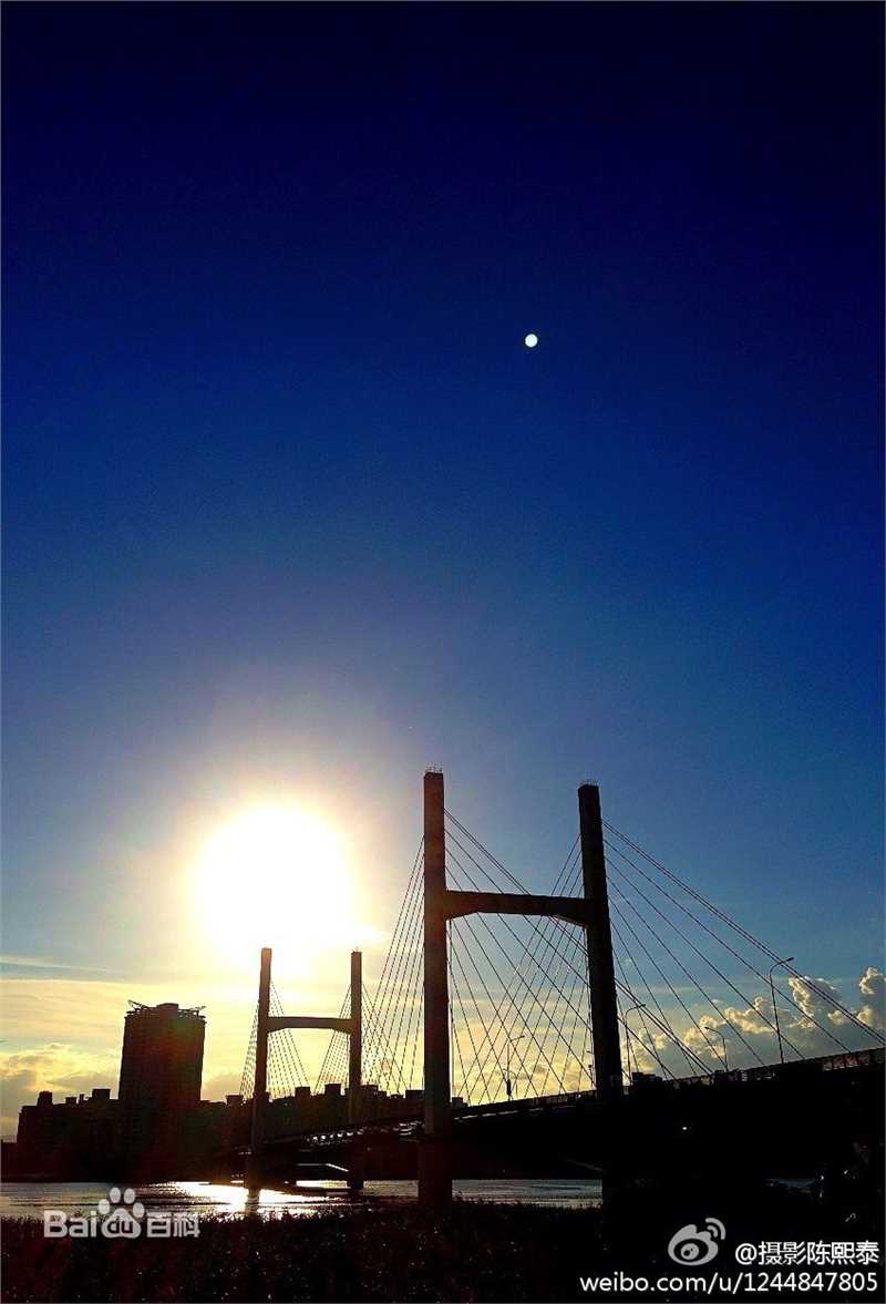 陈熙泰(Sam.C)影视摄影师前后照片