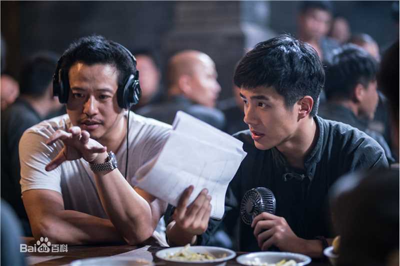 陈熙泰(Sam.C)工作照壁纸壁纸