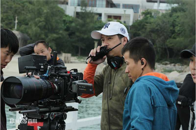 陈熙泰(Sam.C)工作照壁纸壁纸