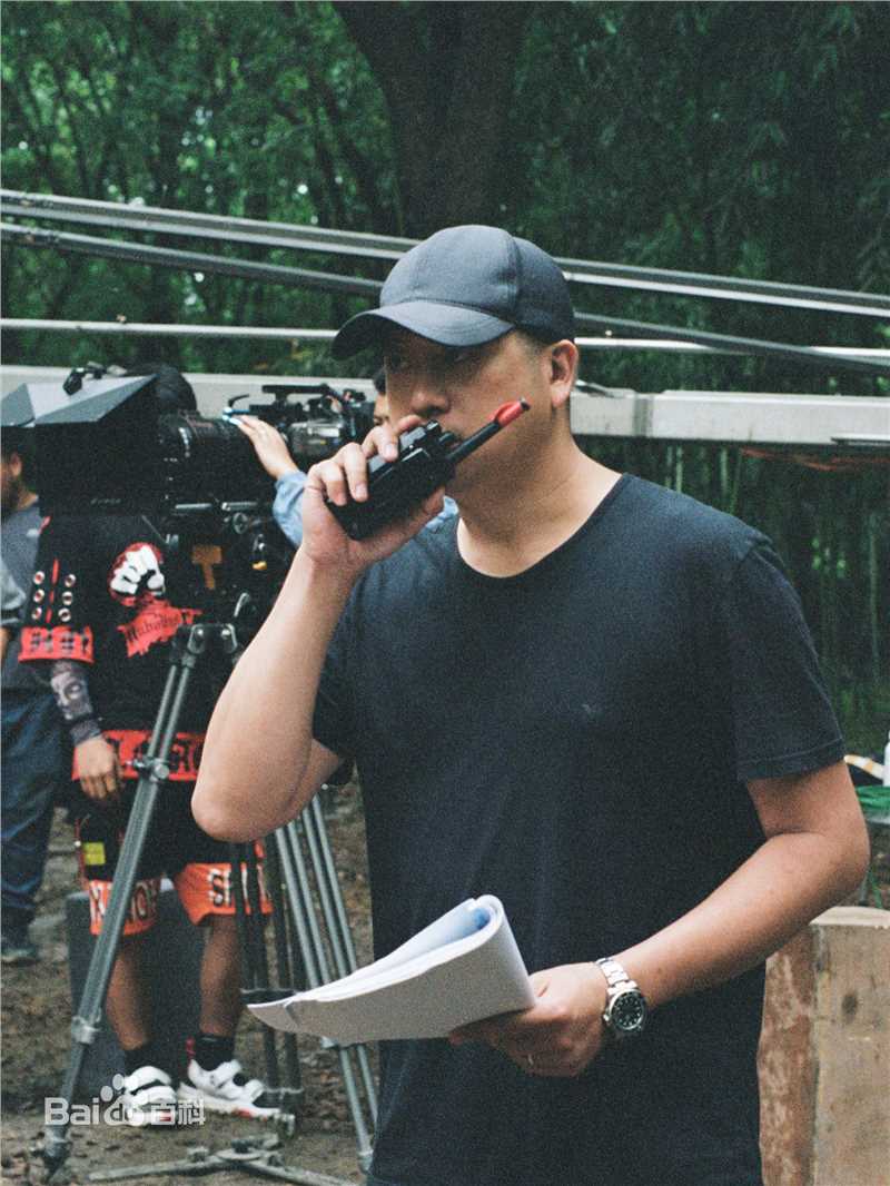 陈熙泰(Sam.C)工作照壁纸壁纸