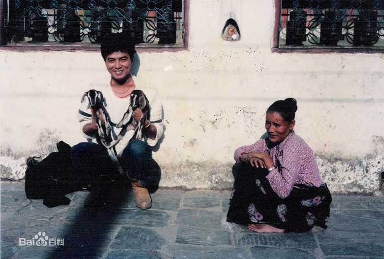 张佩华(Zhang Pei Hua)生活照壁纸壁纸