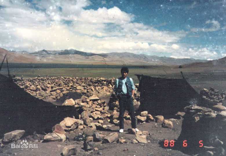 张佩华(Zhang Pei Hua)生活照壁纸壁纸