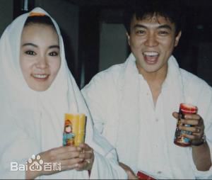 张佩华(Zhang Pei Hua)生活照壁纸壁纸