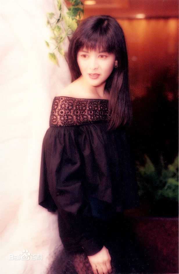 最新关之琳(Rosamund Kwan)精彩图册