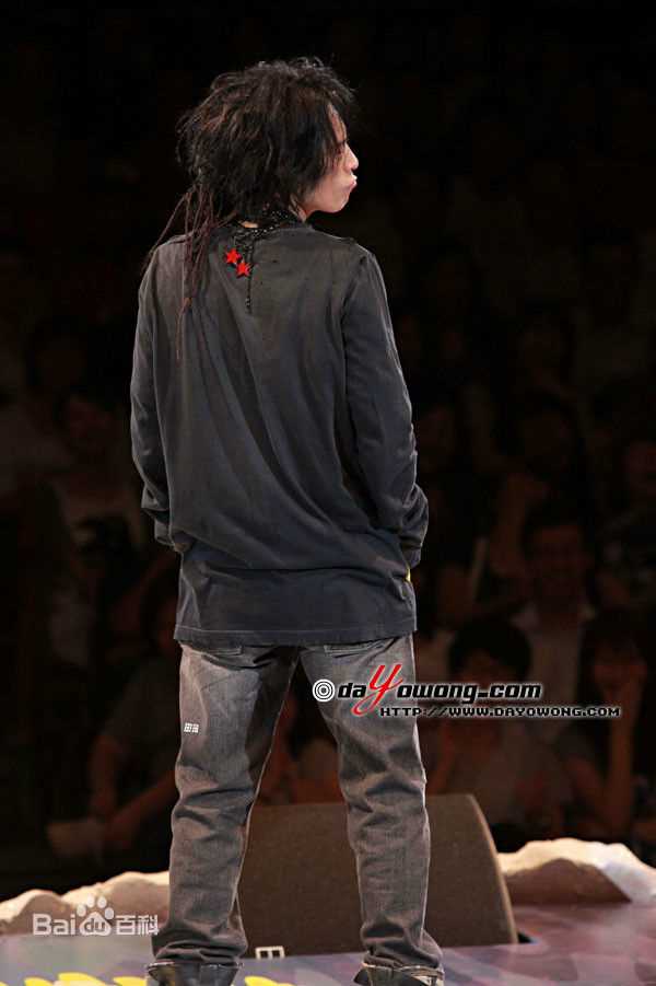 黄子华(Dayo Wong/Wong Tze Wah)栋笃笑现场照性感图片壁纸