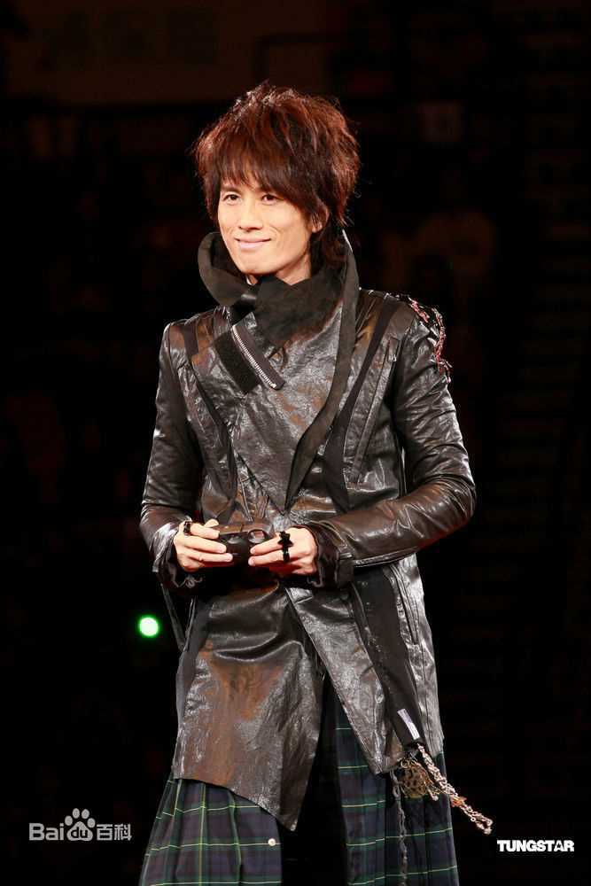 黄子华(Dayo Wong/Wong Tze Wah)栋笃笑现场照性感图片壁纸