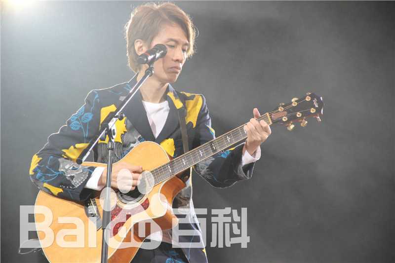 黄子华(Dayo Wong/Wong Tze Wah)栋笃笑现场照性感图片壁纸