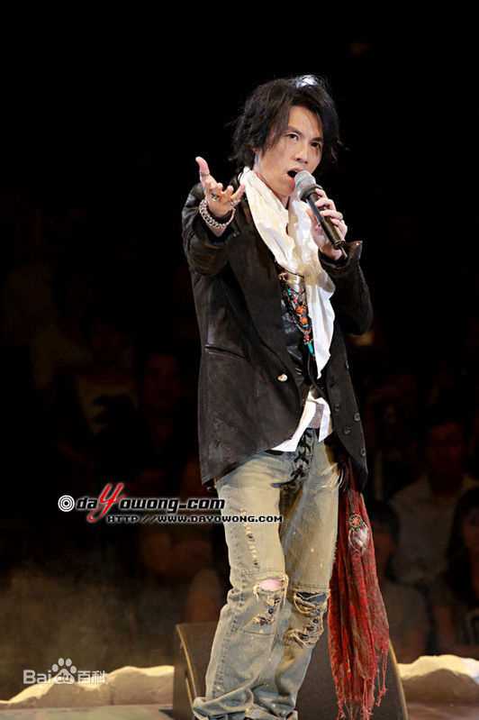 黄子华(Dayo Wong/Wong Tze Wah)栋笃笑现场照性感图片壁纸