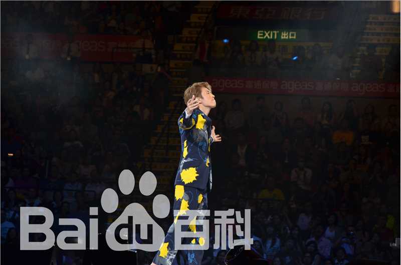 黄子华(Dayo Wong/Wong Tze Wah)栋笃笑现场照性感图片壁纸