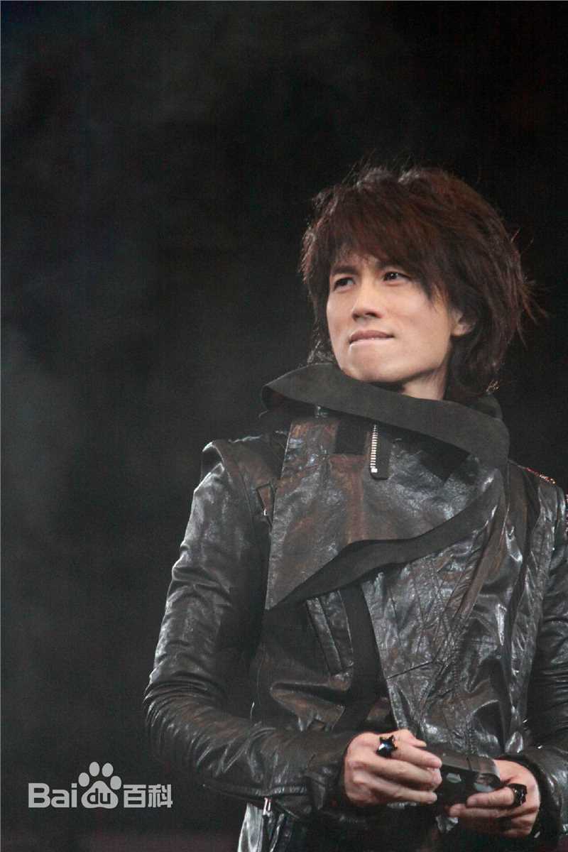 黄子华(Dayo Wong/Wong Tze Wah)栋笃笑现场照性感图片壁纸