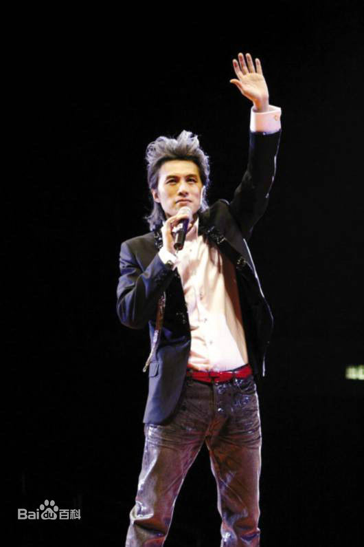 黄子华(Dayo Wong/Wong Tze Wah)栋笃笑现场照性感图片壁纸