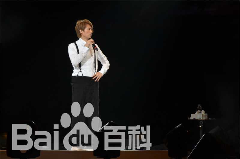 黄子华(Dayo Wong/Wong Tze Wah)栋笃笑现场照性感图片壁纸