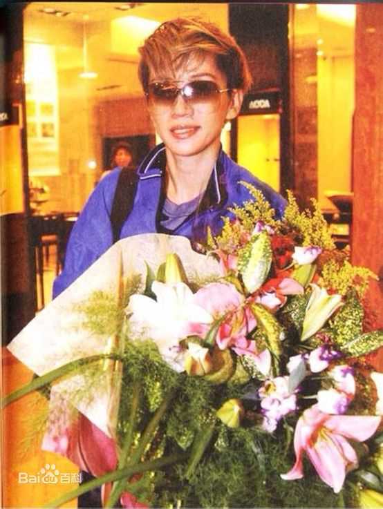 梅艳芳(Anita Mui，アニタ ·ムイ)生活照壁纸壁纸