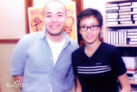 梅艳芳(Anita Mui，アニタ ·ムイ)与好友图集图片图册