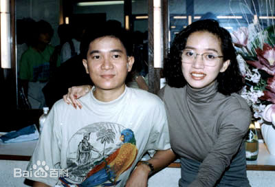 梅艳芳(Anita Mui，アニタ ·ムイ)与好友图集图片图册