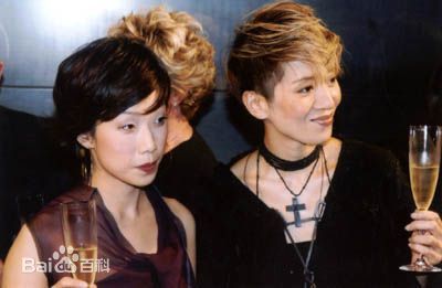 梅艳芳(Anita Mui，アニタ ·ムイ)与好友图集图片图册