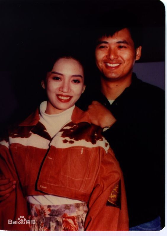 梅艳芳(Anita Mui，アニタ ·ムイ)与好友图集图片图册
