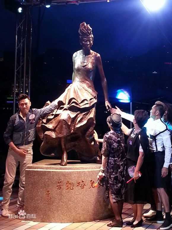 梅艳芳(Anita Mui，アニタ ·ムイ)铜像素颜照相册