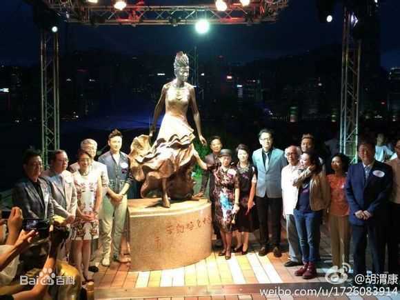 梅艳芳(Anita Mui，アニタ ·ムイ)铜像素颜照相册