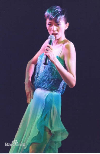 梅艳芳(Anita Mui，アニタ ·ムイ)1999年百变演唱会生活照