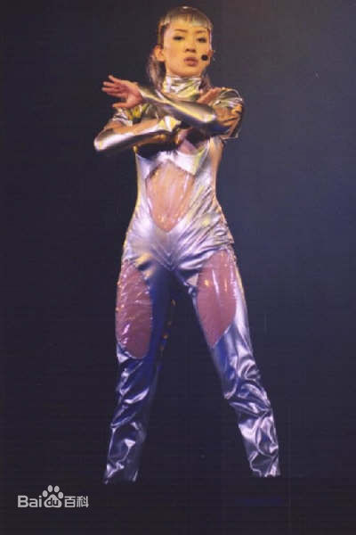 梅艳芳(Anita Mui，アニタ ·ムイ)1999年百变演唱会生活照