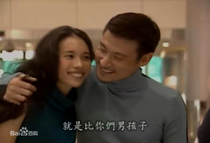 张学友(Jacky Cheung)在电视短剧《烈爱伤痕》截图中的