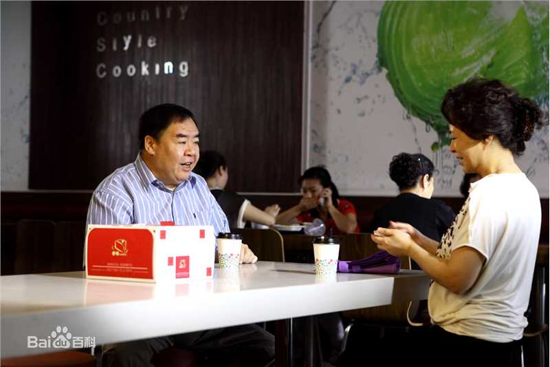 最新郑则仕(Kent Cheng)在《媳妇的美好宣言》中的壁纸