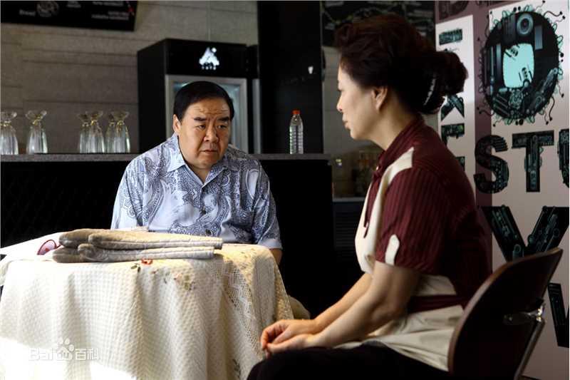 最新郑则仕(Kent Cheng)在《媳妇的美好宣言》中的壁纸