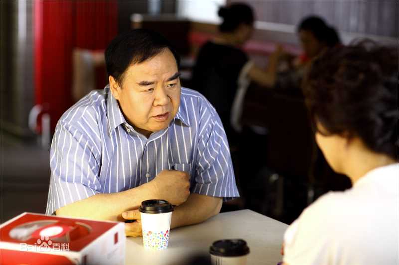 最新郑则仕(Kent Cheng)在《媳妇的美好宣言》中的壁纸