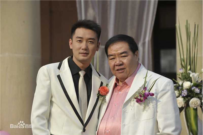 郑则仕(Kent Cheng)的个人图册前后照片