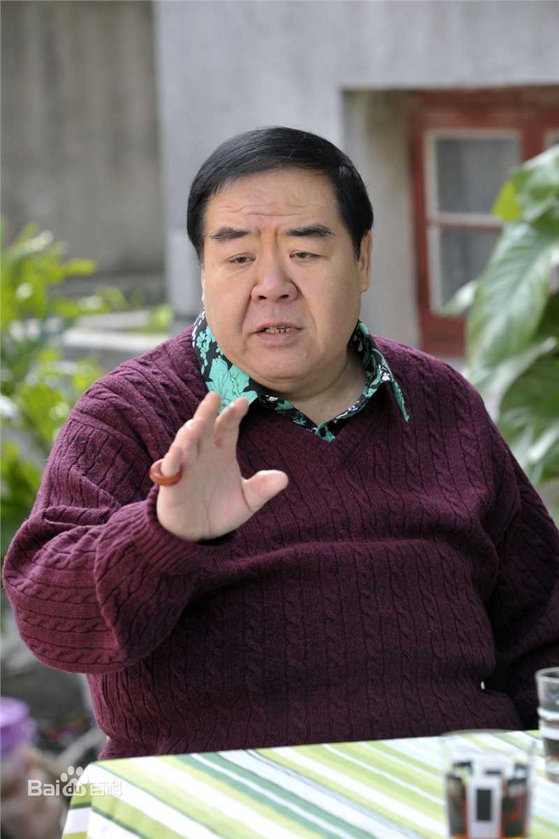 郑则仕(Kent Cheng)的个人图册前后照片