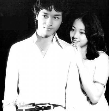 毛舜筠(Teresa Mo)的爱情婚姻性感图片图集