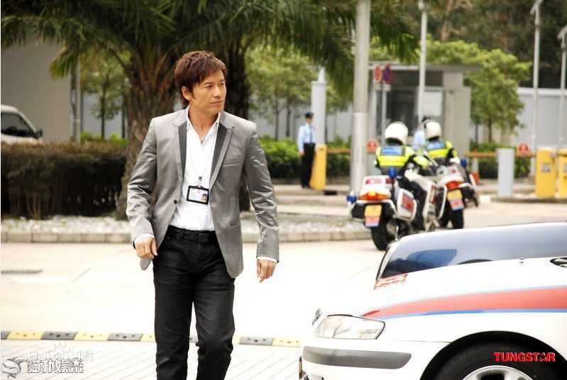 高清苗侨伟(Michael Miu)在《刑警2010》重案组高级督察米安定中的图集