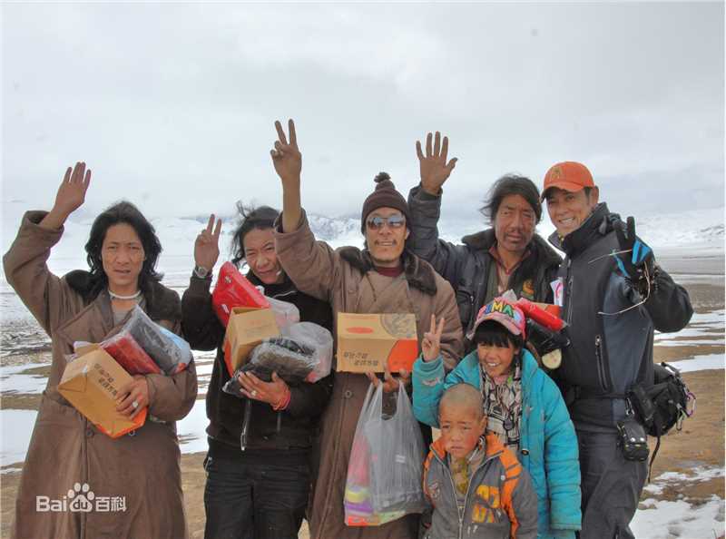 莫少聪(Max Mok)少聪爱心关怀活动图片图册