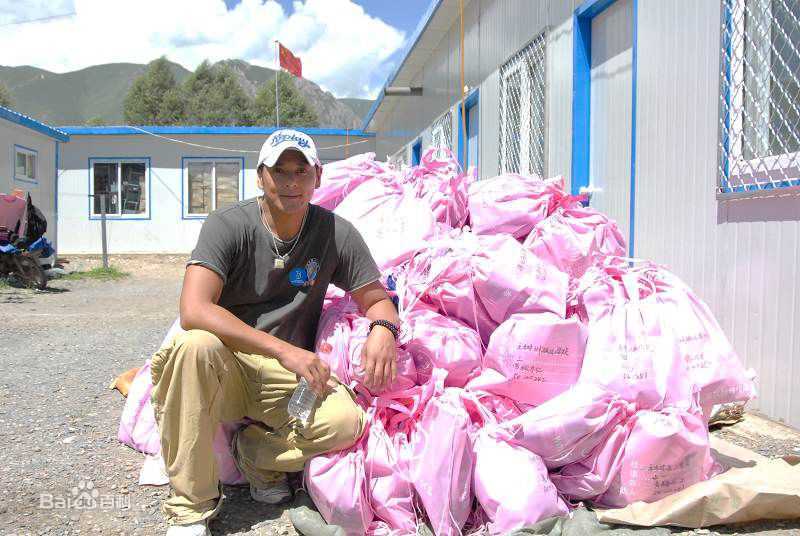 莫少聪(Max Mok)少聪爱心关怀活动图片图册