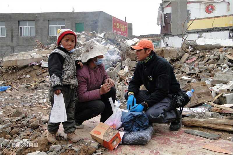 莫少聪(Max Mok)少聪爱心关怀活动图片图册