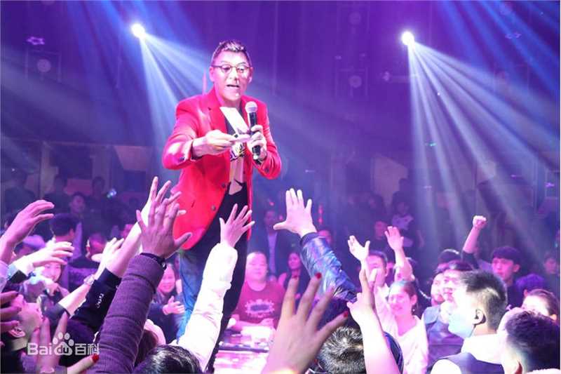 莫少聪(Max Mok)图册性感图片图集