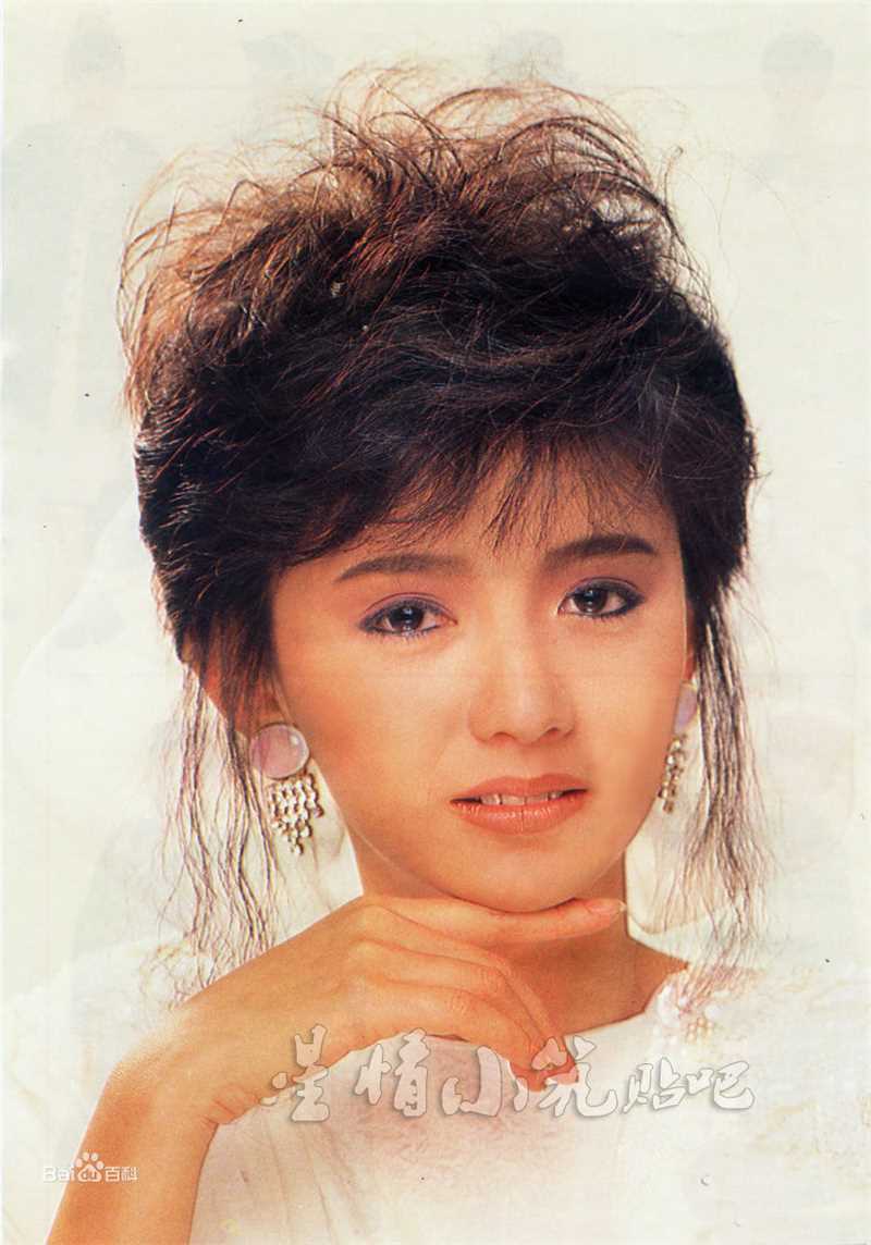 曾华倩(Margie Tsang)影楼照性感图片壁纸