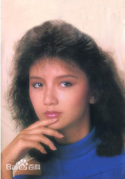 曾华倩(Margie Tsang)影楼照性感图片壁纸