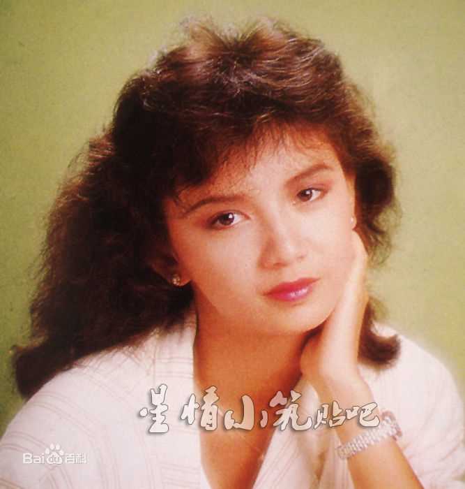 曾华倩(Margie Tsang)影楼照性感图片壁纸